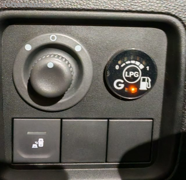 DACIA Duster usata, con Luci diurne LED