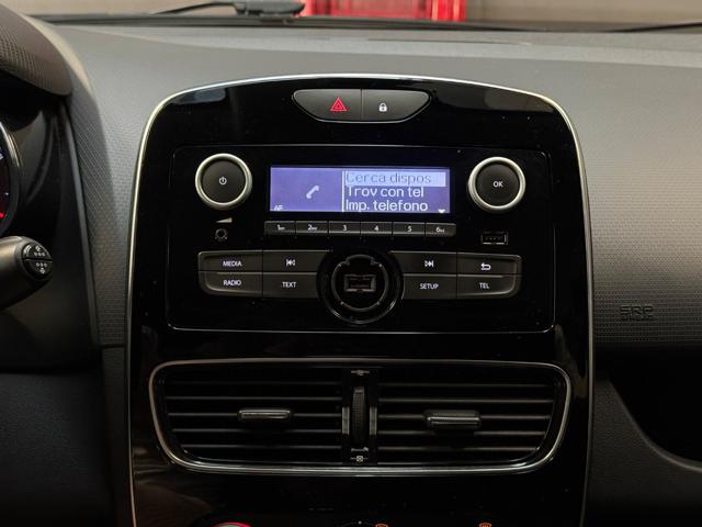 RENAULT Clio usata, con USB