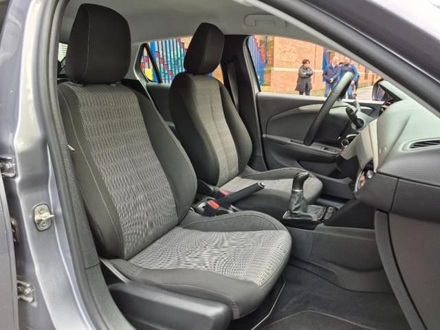 OPEL Corsa usata, con USB