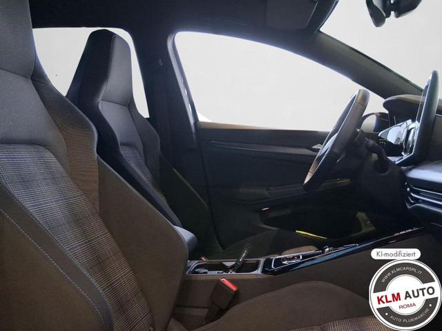 VOLKSWAGEN Golf usata, con Autoradio