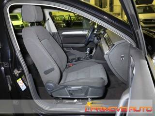 VOLKSWAGEN Passat Variant usata, con Autoradio