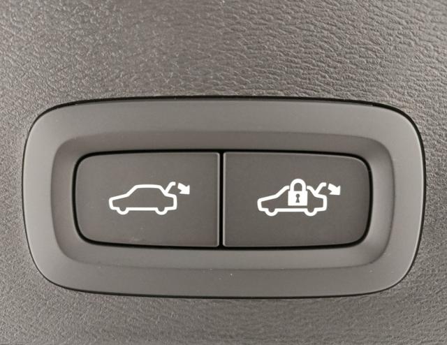 VOLVO XC40 usata, con Vivavoce