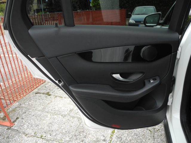 MERCEDES-BENZ GLC 220 usata 66