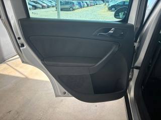 SKODA Yeti usata, con Bracciolo