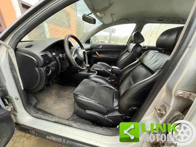 VOLKSWAGEN Passat usata, con Sedile posteriore sdoppiato