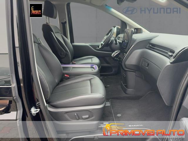 HYUNDAI Staria usata, con Autoradio