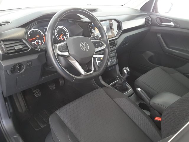 VOLKSWAGEN T-Cross usata, con Autoradio