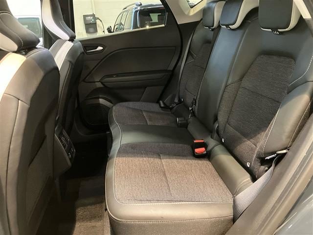 RENAULT Captur usata, con Volante in pelle