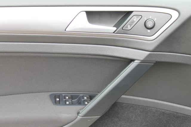 VOLKSWAGEN Golf Variant usata, con Touch screen