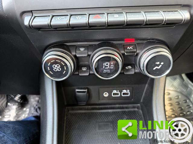 RENAULT Captur usata, con Park Distance Control