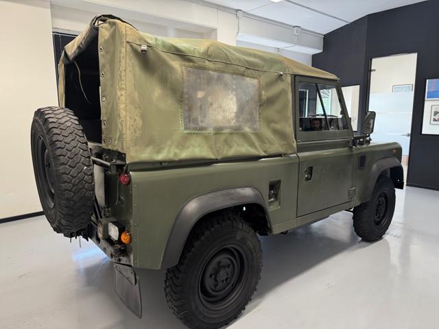 LAND ROVER Defender usata 4