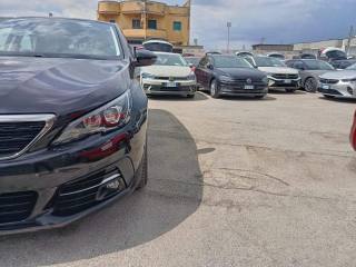 PEUGEOT 308 usata, con Boardcomputer