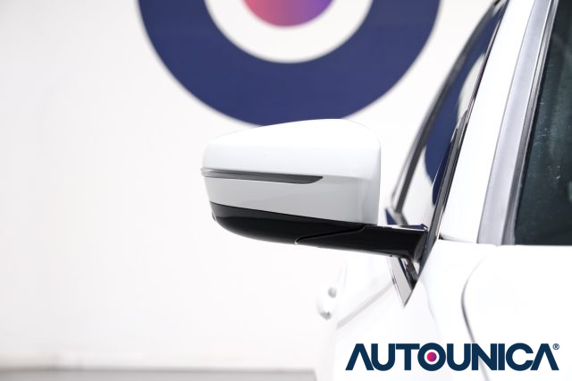 BMW 320 usata, con Carica per smartphone a induzione