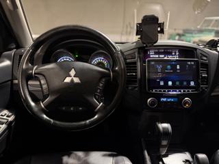 MITSUBISHI Pajero usata, con Regolazione elettrica sedili