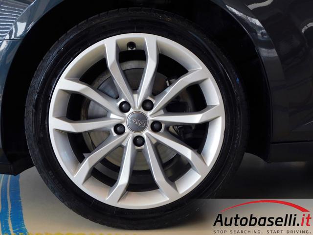 AUDI A4 usata, con Specchietti laterali elettrici
