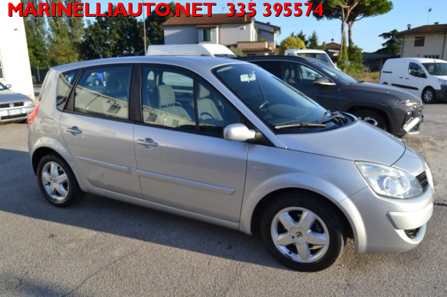 RENAULT Scenic usata 23