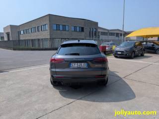 MASERATI Grecale usata, con Autoradio