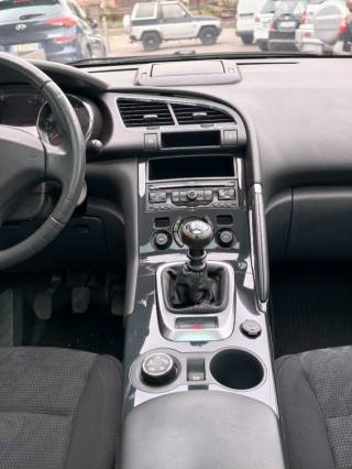 PEUGEOT 3008 usata, con Climatizzatore