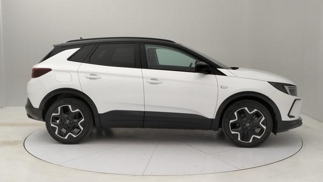 OPEL Grandland usata, con Autoradio