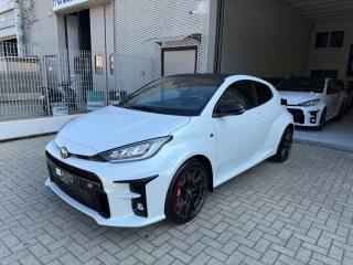 TOYOTA Yaris usata, con Airbag laterali