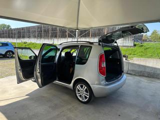 SKODA Roomster usata, con Specchietti laterali elettrici