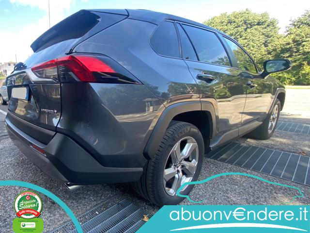 TOYOTA RAV 4 usata, con Autoradio