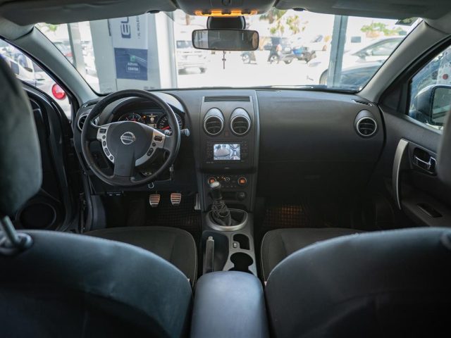 NISSAN Qashqai usata, con Vetri oscurati