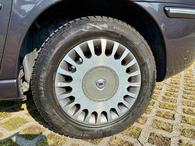 LANCIA Phedra usata, con Fendinebbia