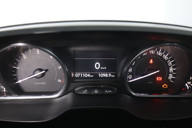 PEUGEOT 2008 usata 6