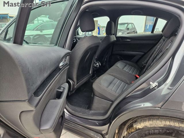 ALFA ROMEO Stelvio usata, con Climatizzatore