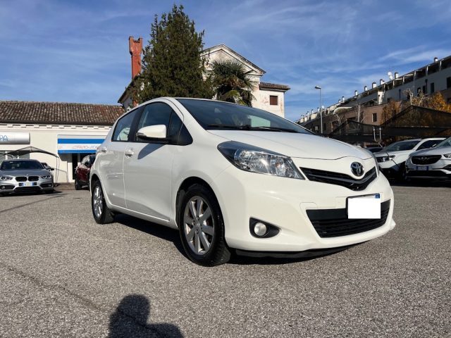 TOYOTA Yaris usata, con ABS