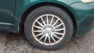 TOYOTA Yaris usata 18