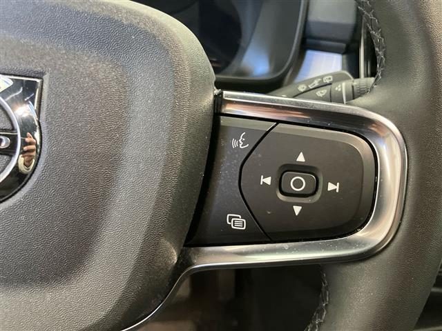 VOLVO XC40 usata 17