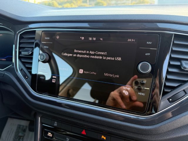 VOLKSWAGEN T-Roc usata 29