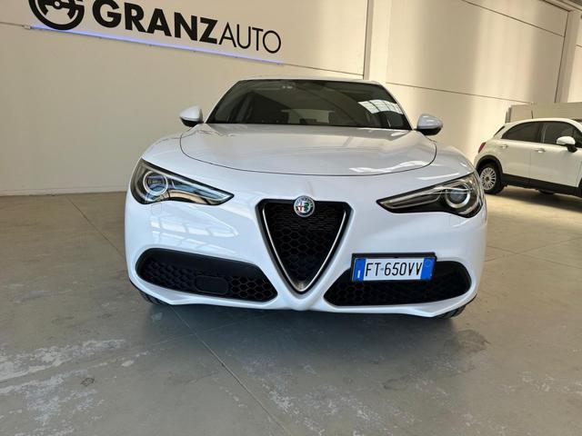 ALFA ROMEO Stelvio usata, con Autoradio