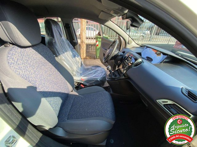 LANCIA Ypsilon usata, con Servosterzo