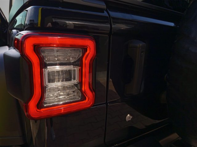 JEEP Wrangler usata, con Bracciolo