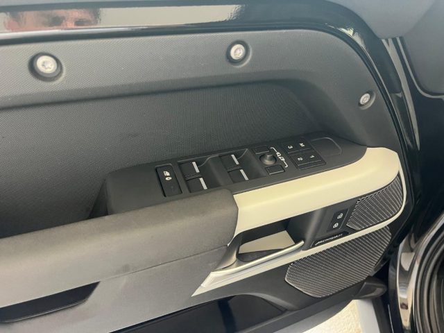 LAND ROVER Defender usata, con Chiusura centralizzata