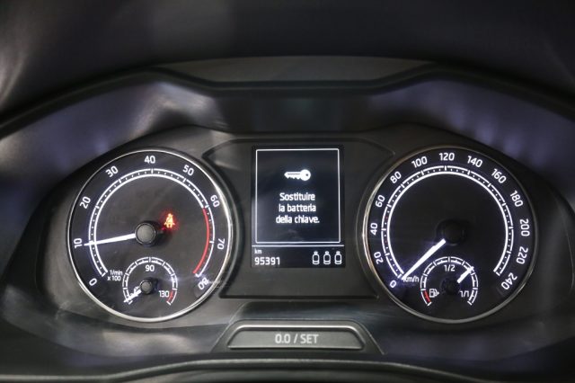 SKODA Kamiq usata, con Bracciolo