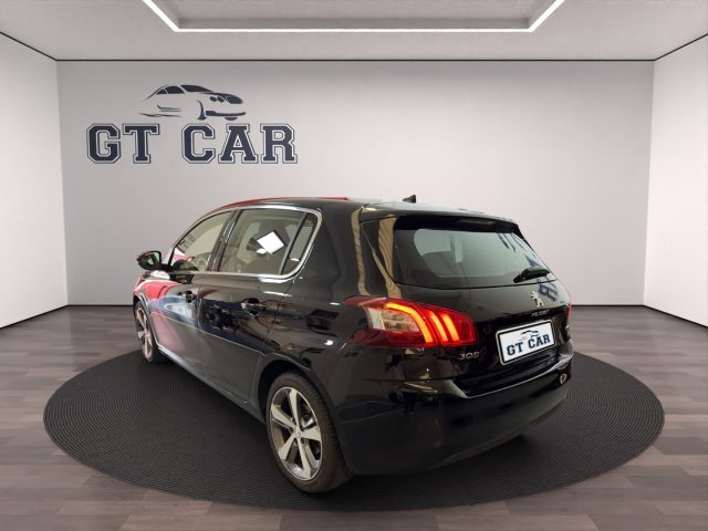 PEUGEOT 308 usata, con Boardcomputer