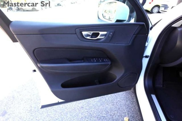 VOLVO XC60 usata, con Autoradio