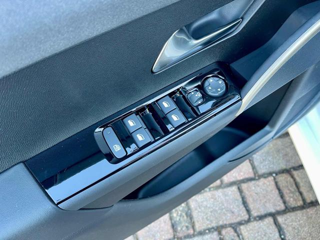 LANCIA Ypsilon usata, con Volante multifunzione