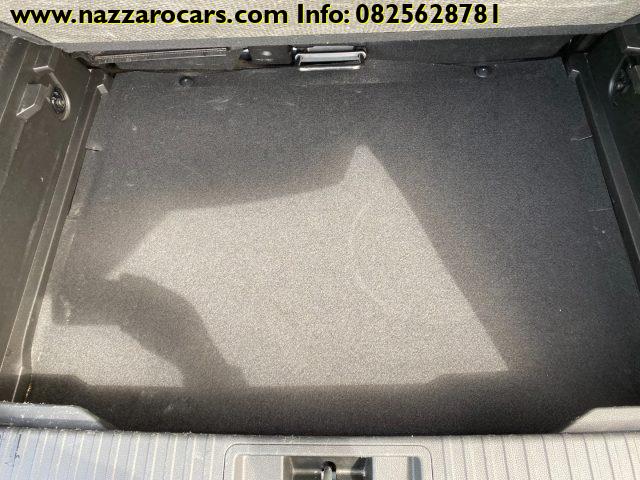 RENAULT Captur usata, con Sensori di parcheggio posteriori