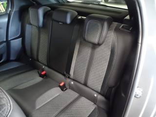 PEUGEOT 208 usata, con Sedile posteriore sdoppiato
