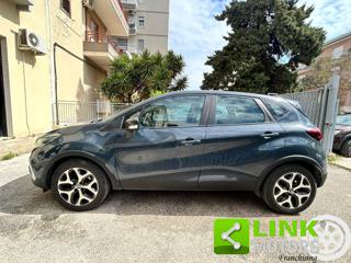 RENAULT Captur usata, con Park Distance Control