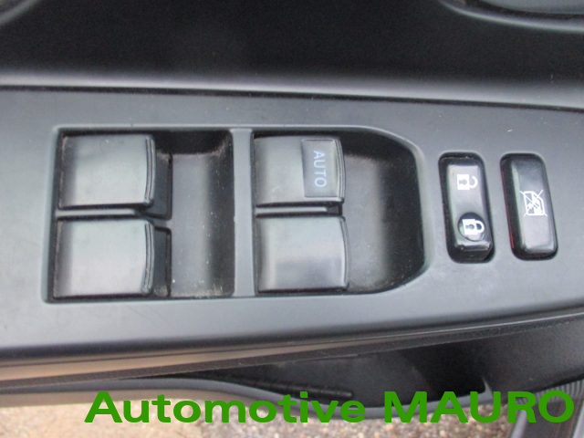 TOYOTA Yaris usata, con Bluetooth