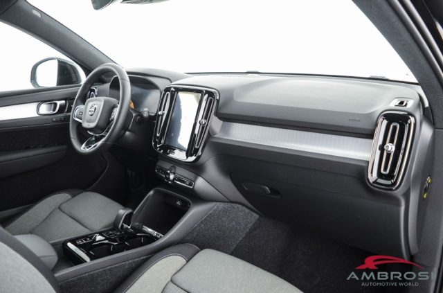 VOLVO XC40 usata 11