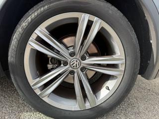 VOLKSWAGEN Tiguan usata, con Autoradio