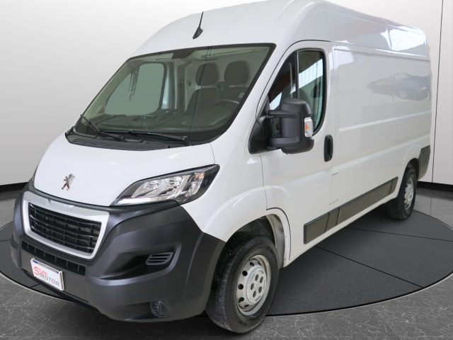 PEUGEOT Boxer usata, con Airbag