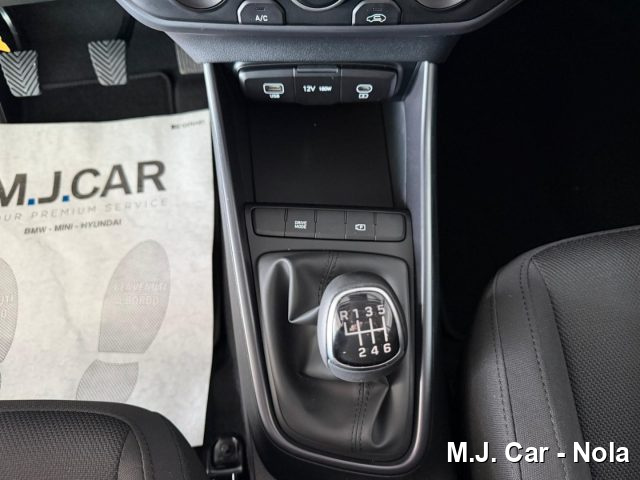 HYUNDAI Bayon usata, con Touch screen